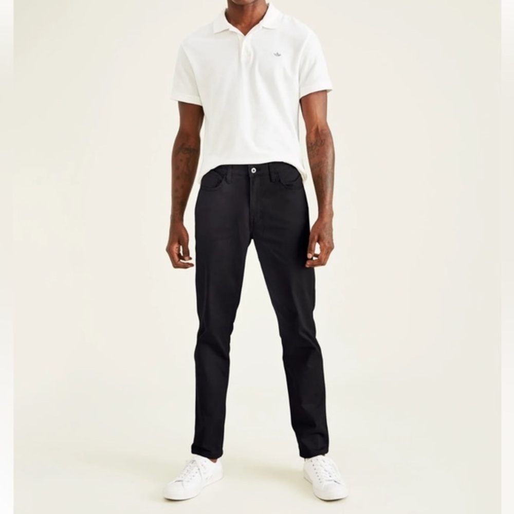 Dockers Men’s Black Slim Straight Jeans Waist 32 NWOT All Seasons Tech